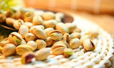 pistachios le haghaidh potency